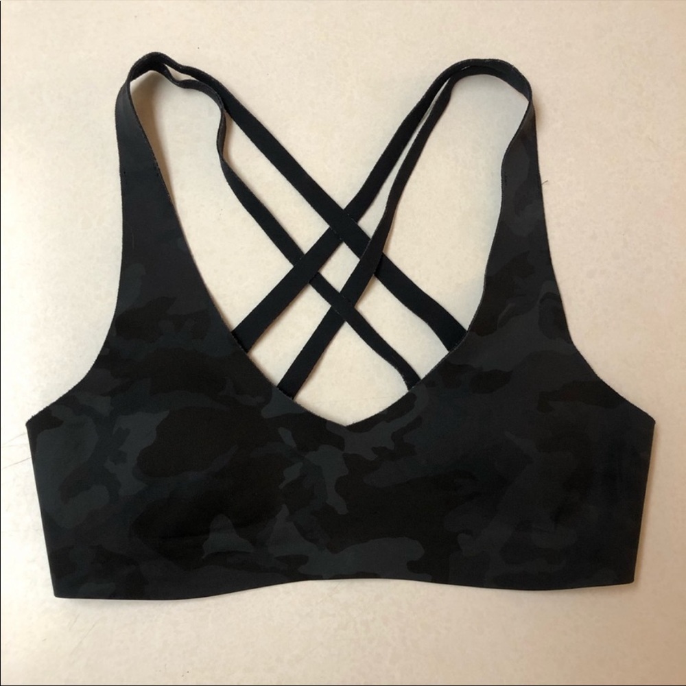Lululemon black camo bra